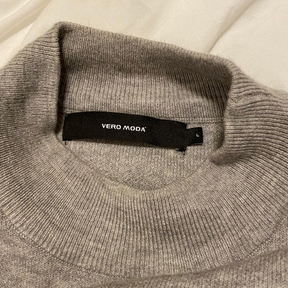 Vera Moda Grey Sweater in Size L - Picture 6 of 8